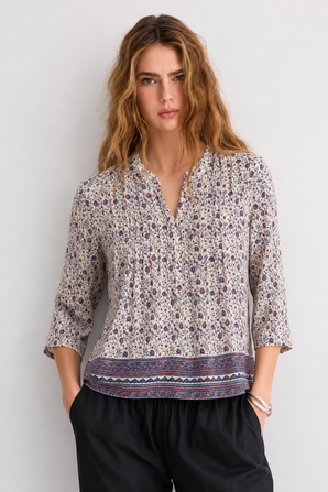 Delicate Floral Printed Blouse - Size: S/M