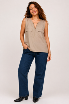 ♦︎ Zipped neck top - Size: M/L