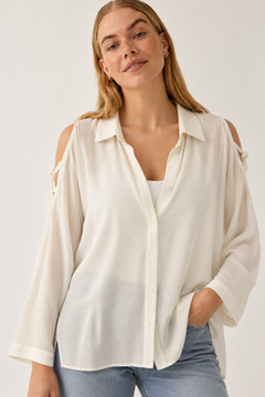 ♦︎ Cream Open-Shoulder Blouse - Size: L