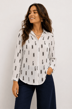 ♦︎ Letter Print Shirt- Size: M
