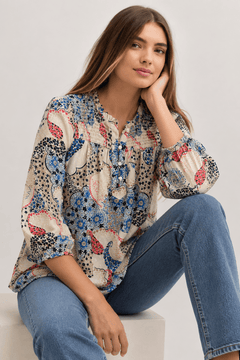 Smocked Neckline Blouse in Cotton- Size: M