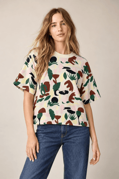 Monki Hilda T-shirt Abstract Print- Size: M