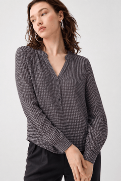 Geometrical Print Blouse in Soft Viscose- Size: M