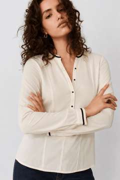 ♦︎ Cream Collared Blouse - Size: XS