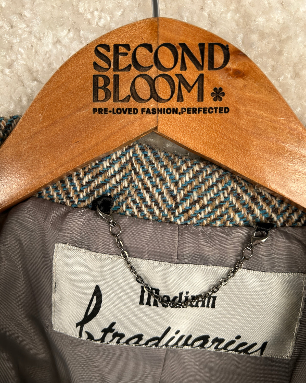 Vintage Coat in Viscose Wool- Size: M — measurements