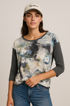 Zara Sweater in Grey Water Color Print - Size: M