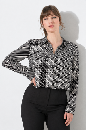 Monochrome Diagonal Stripe Blouse - Size: XXL
