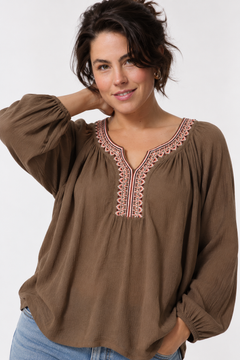 Embroidered V-Neck Blouse - Size: XXL