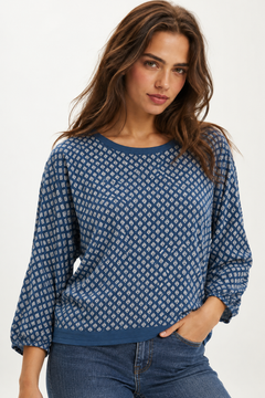 Comfortable Sweater in All Viscose- Size: M/L