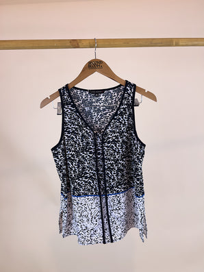 Black and White Sleeveless Top- Size: S