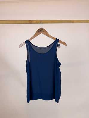 Basic Round Collar Tank Top - Size: XS