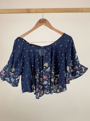 Viscose Cropped Top with Wide Bell Sleeves - Size: M