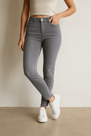 Grey Skinny Jeans - Size: 28