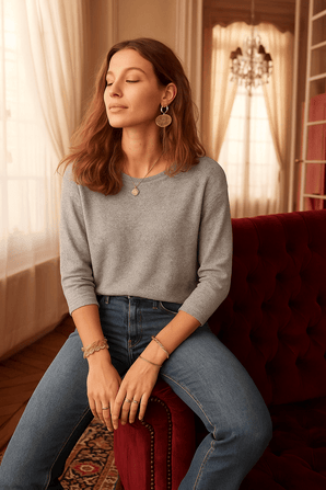 Knitted Sweater in Soft Grey Tone-Size: S
