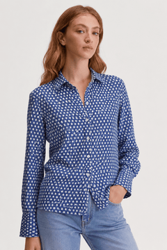 Star Pattern Shirt in Smart Casual Fit- Size: M