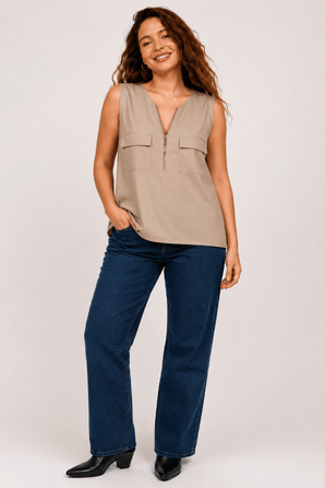 ♦︎ Zipped neck top - Size: M/L