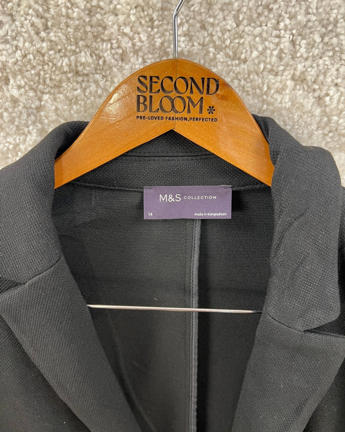 Sleek Open Front Blazer with Patch Pockets- Size: M/L — measurements