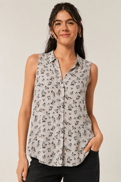Pale Lilac Sleeveless Blouse - Size: M