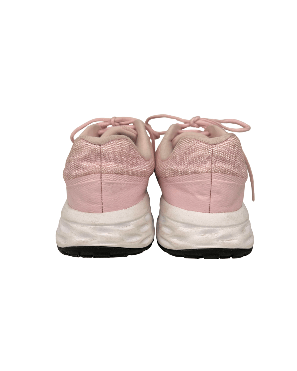 Nike Revolution 6 Running Shoes -Size: 39 — measurements