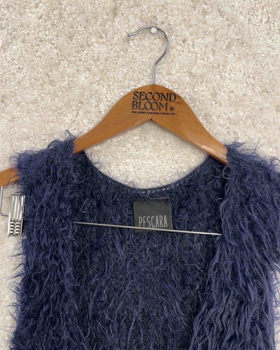 Lightweight Fuzzy Vest - Size: L/XL — measurements