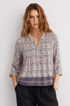 Delicate Floral Printed Blouse - Size: S/M