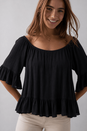 ♦︎ Black Crinkle Top - Size: S